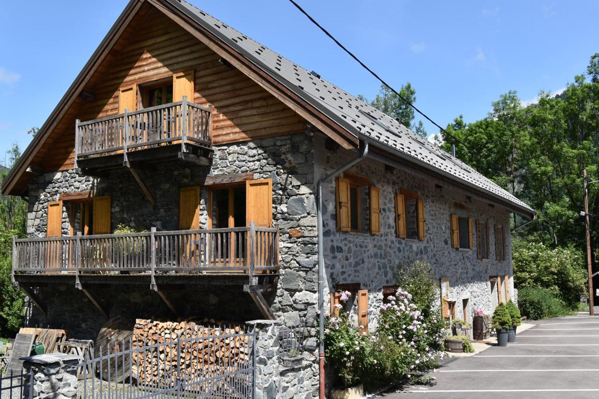 Bed and Breakfast La Cle Des Bois Le Bourg-dʼOisans Exterior foto