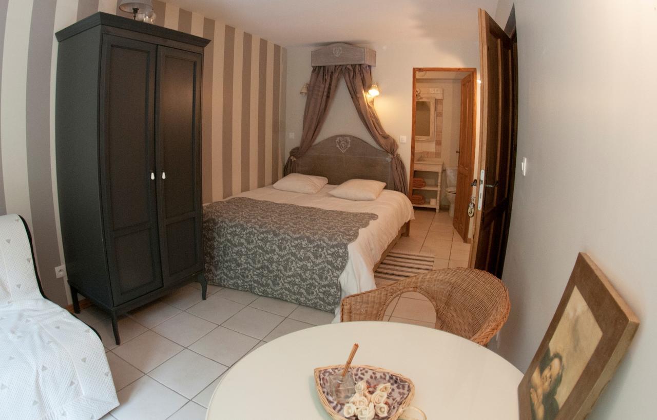 Bed and Breakfast La Cle Des Bois Le Bourg-dʼOisans Exterior foto