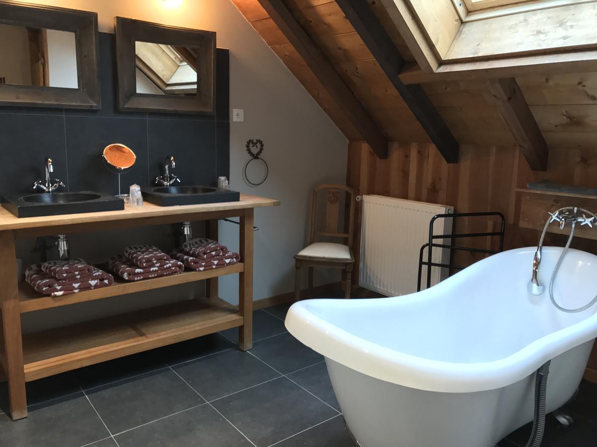 Bed and Breakfast La Cle Des Bois Le Bourg-dʼOisans Exterior foto