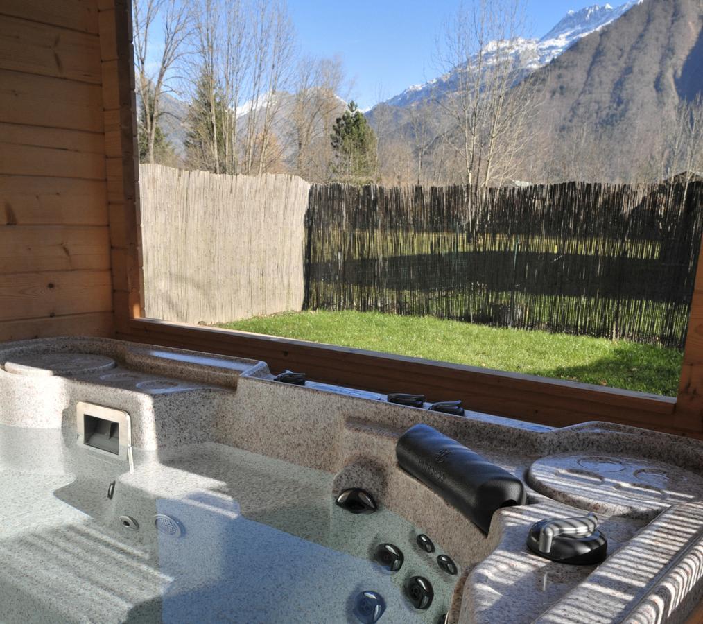 Bed and Breakfast La Cle Des Bois Le Bourg-dʼOisans Exterior foto